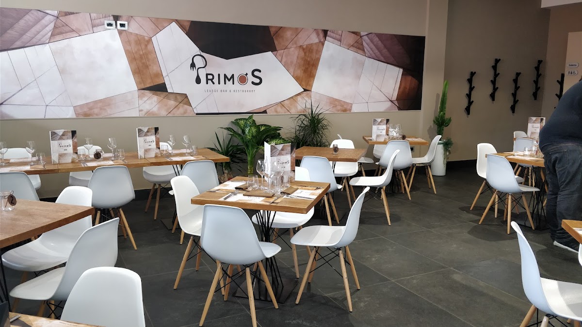 Primos Lounge Bar Photos 2